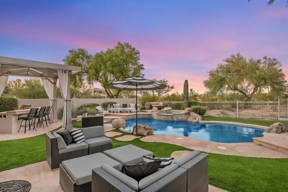 Golf Course View Lot | Heated Pool & Hot Tub | Ev! - פיניקס - בריכה