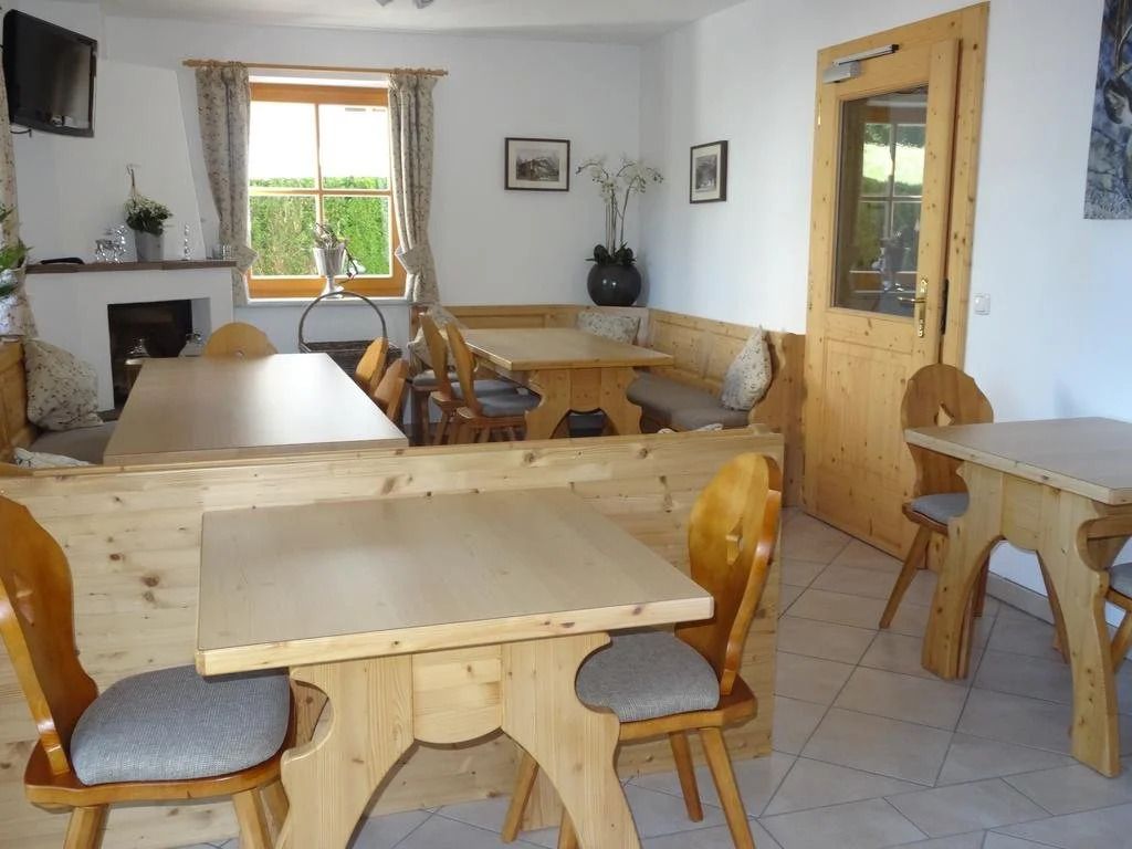 Haus Annabelle - וואגריין - חדר אוכל