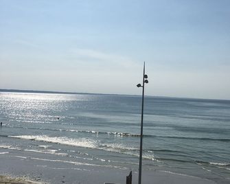 T3 seaside apartment in private residence - Saint-Nic - Playa