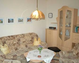 Seemann,Familie Ferienwohnung Seemann - Güstrow - Wohnzimmer