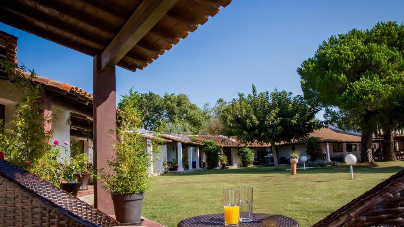 أوتل ماس ديه بار