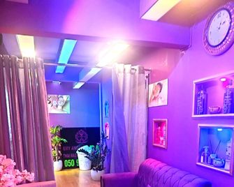 York International Hotel - Dubai - Lounge