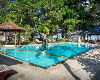 Bali Lovina Beach Cottages - Buleleng - Uima-allas