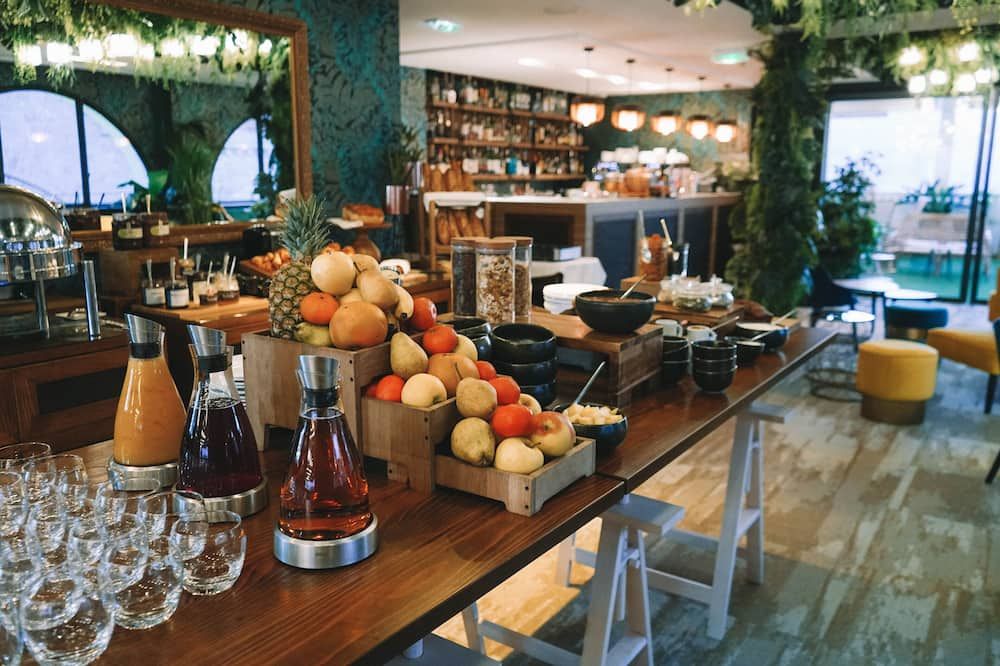 فندق فايف سيز - كان - كان - بار