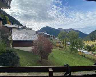 Studio calme avec balcon et parking à Châtel - FR-1-693-113 - Châtel - Balkon