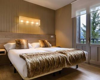 Hotel Tobazo - Canfranc - Schlafzimmer