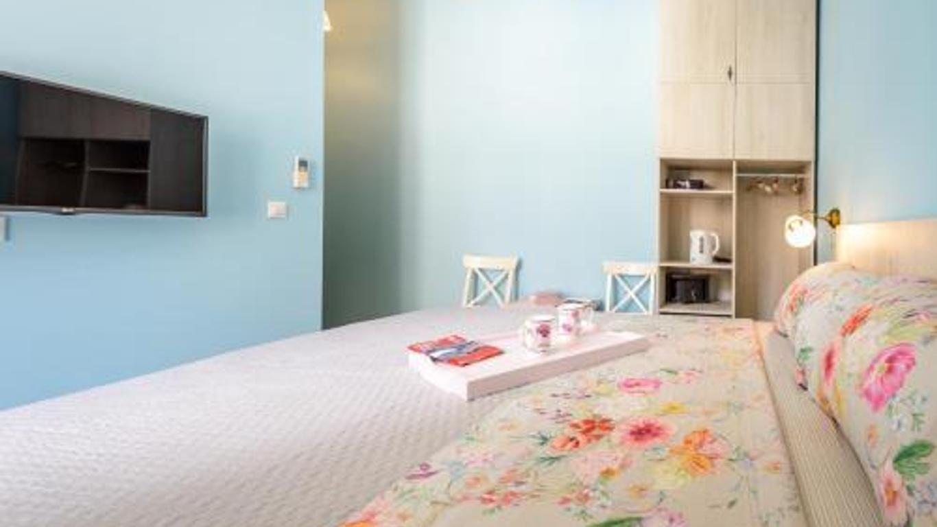 Stradun View En Suite Rooms & Studio