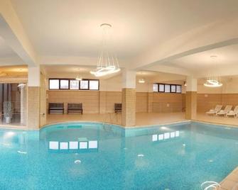 Casa Lazaroiu - Corbeni - Pool