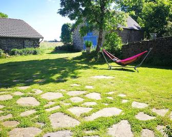 Ancien Corps De Ferme - Neuvéglise-sur-Truyère - Patio