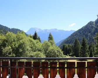 Hotel Scoiattolo - Falcade - Balkon
