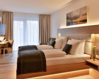 Four Stars by City Hotel - Meckenheim - Bedroom