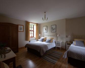 Stables Courtyard Apartment on Blessingbourne Country Estate - Fivemiletown - Bedroom