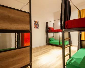 The Yard Hostel - Catania - Bedroom