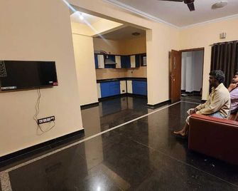 Royal Residency - Tiruvannāmalai
