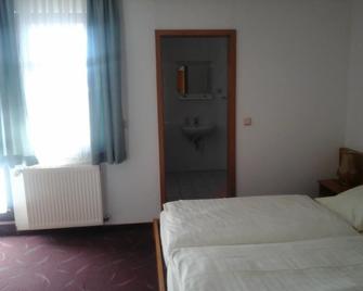 Landhotel Zur Krone - Tiefenort - Slaapkamer
