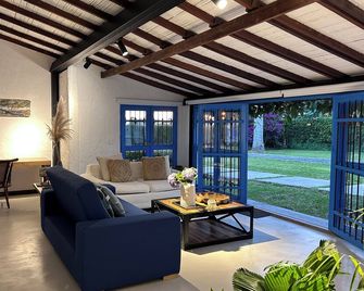 Luxury Farm House - Armenia - Sala de estar