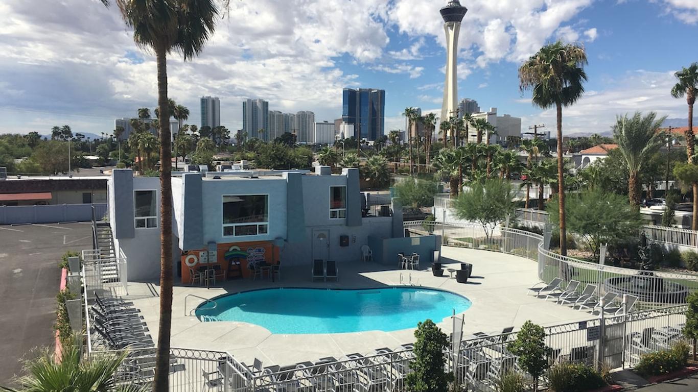 سوبر 8 - لاس فيغاس