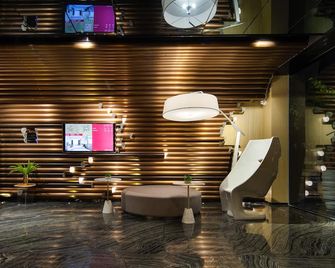 Paco Hotel Guangzhou Jiangtai Road Metro Branch - Cantón - Lobby