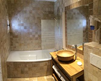 Gîtes la Vernède - Nissan-lez-Enserune - Bathroom