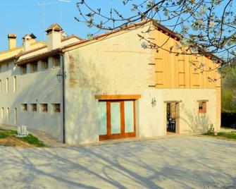 Homely Farmhouse in Pagnano Italy near Forest - Asolo - Gebäude