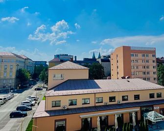 Hotel Piramida - Maribor - Edificio