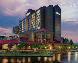 Hilton Charlotte University Place - Charlotte - Gebouw