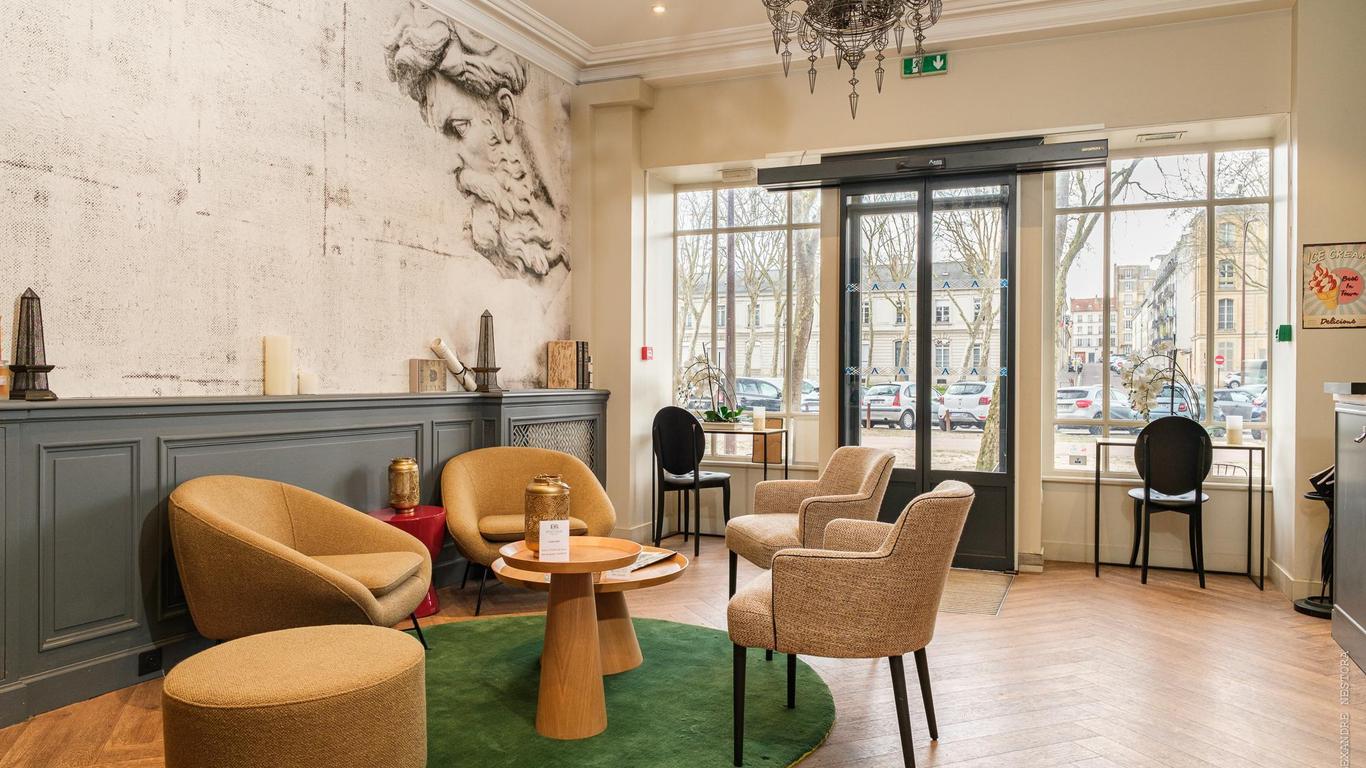 A l'Hôtel Des Roys