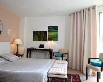 Providence Hotel - Vittel - Bedroom