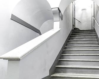 Relais Trevi 95 Boutique Hotel - Rome - Stairs