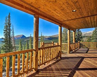Fairplay Cabin with Wraparound Deck and Mountain Views - Fairplay - Balcony