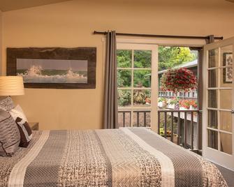 Carmel Country Inn - Carmel-by-the-Sea - Bedroom