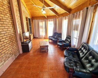 브리지 모텔 웰링턴 - 웰링턴 - 거실