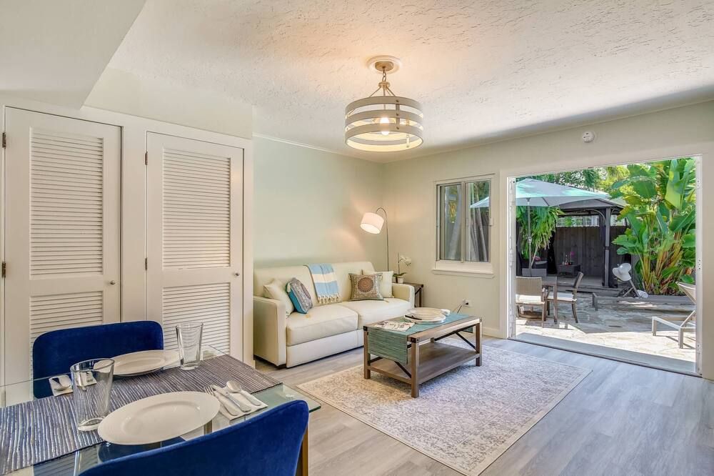 Flaglers Oasis by AvantStay Private Pool in Key West Month Long Stays Only - كي وست - غرفة معيشة