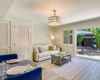 Flaglers Oasis by AvantStay Private Pool in Key West Month Long Stays Only - Cayo Hueso - Sala de estar