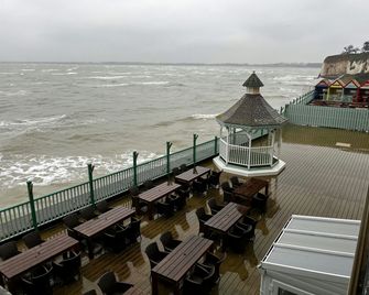 The Pegwell Bay Hotel - Ramsgate - Binnenhof