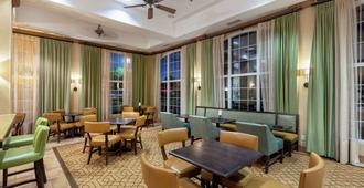 Hampton Inn & Suites-Austin Airport - Austin - Area lounge
