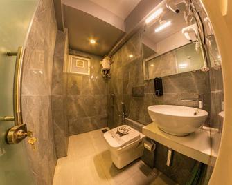 Deluxe Room with Kitchen - Mumbai