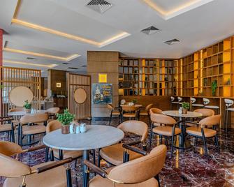 Ramada Plaza by Wyndham Izmir - Izmir - Restaurant