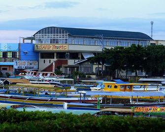 Island Tropic Hotel And Restaurant - Alaminos - Building