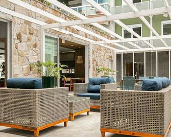 Seaside Condominium in Campeche-florianopolis SHR - Florianopolis