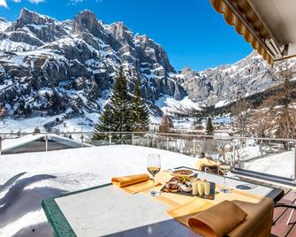 Hotel Restaurant Waldhaus - Leukerbad - Balkon