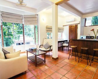 Yk Art House - Nom Pen - Sala de estar