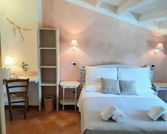 Agriturismo La Perlara - Adults Only - Mizzole - Спальня