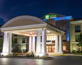 Holiday Inn Express & Suites Sharon-Hermitage - West Middlesex - Building