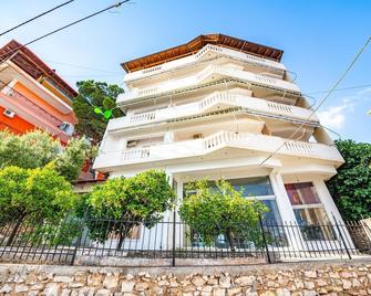 Ideal Aparthotel Saranda - Sarandë - Edificio