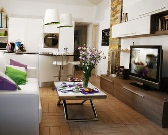 Shelisa B&B - רומא - סלון