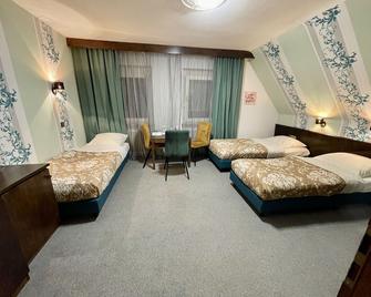 Lilton Hotel Stuttgart-Zuffenhausen - Stuttgart - Schlafzimmer