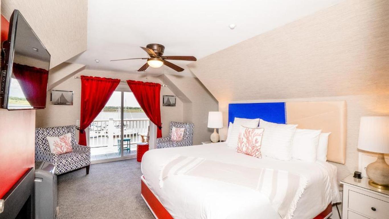 Regatta Inn - Adults Only