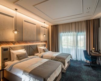 Sky Blue Hotel & Spa - Ploieşti - Bedroom