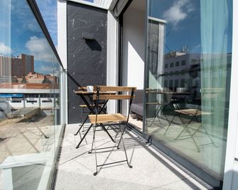 Ekilibrio Hotel & Apart-Suites - Madrid - Balcone